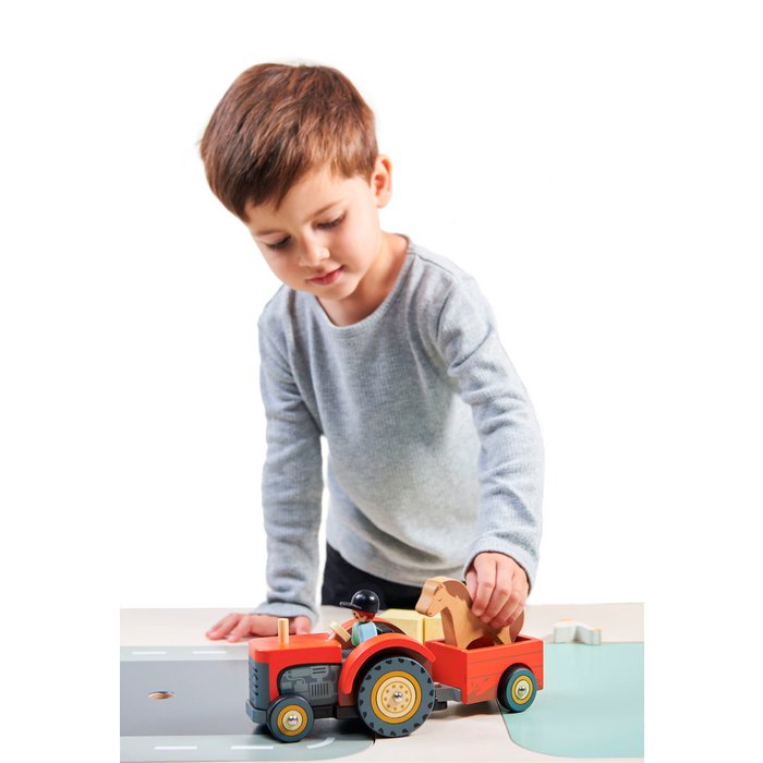 Houten Tractor met Accessoires - Tender Leaf speelgoed