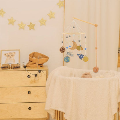 Houten & Vilten Babymobiel met Astronaut, Raket & Planeten
