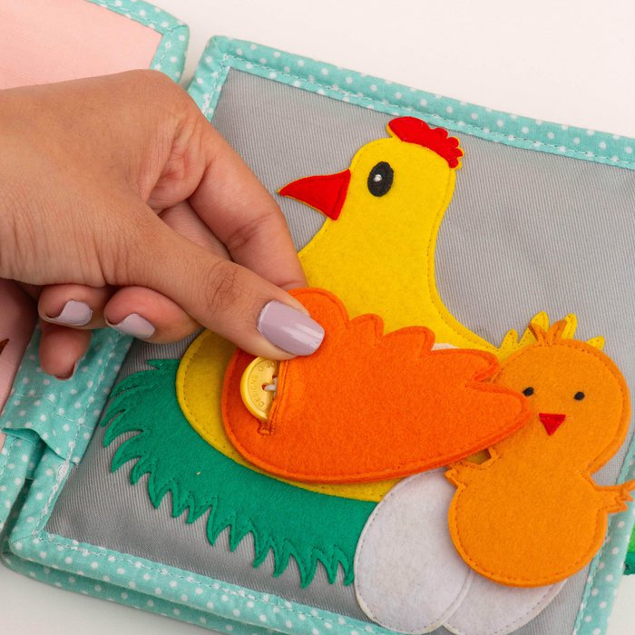 Mini Quiet Book Jolly Jungle – Educatief Stoffen Speelboek KiddoToys