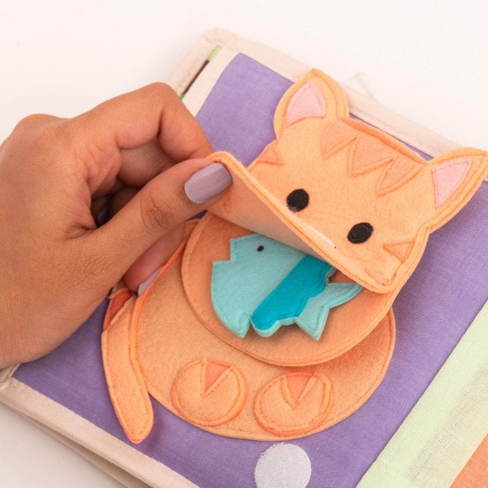 Mini Quiet Book Tierenvriendjes kraamcadeaus