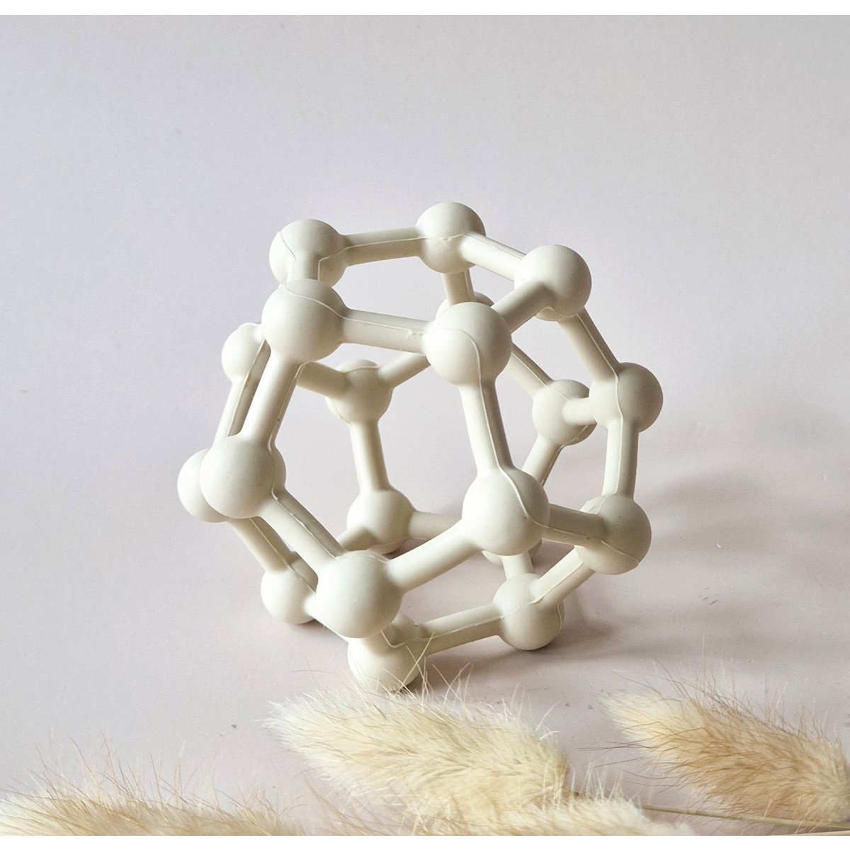 Siliconen Flexibele Motoriek Bal met Bollen – Beige bij Kiddo Toys nl